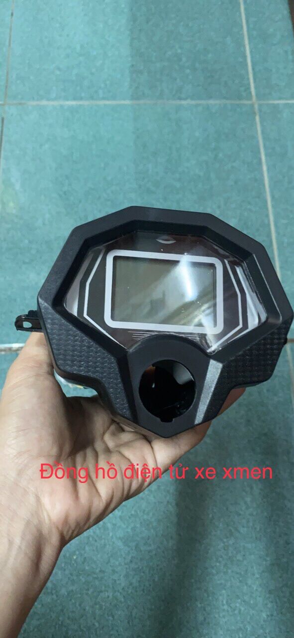 Đồng hồ điện tử, cơ xe điện Xmen