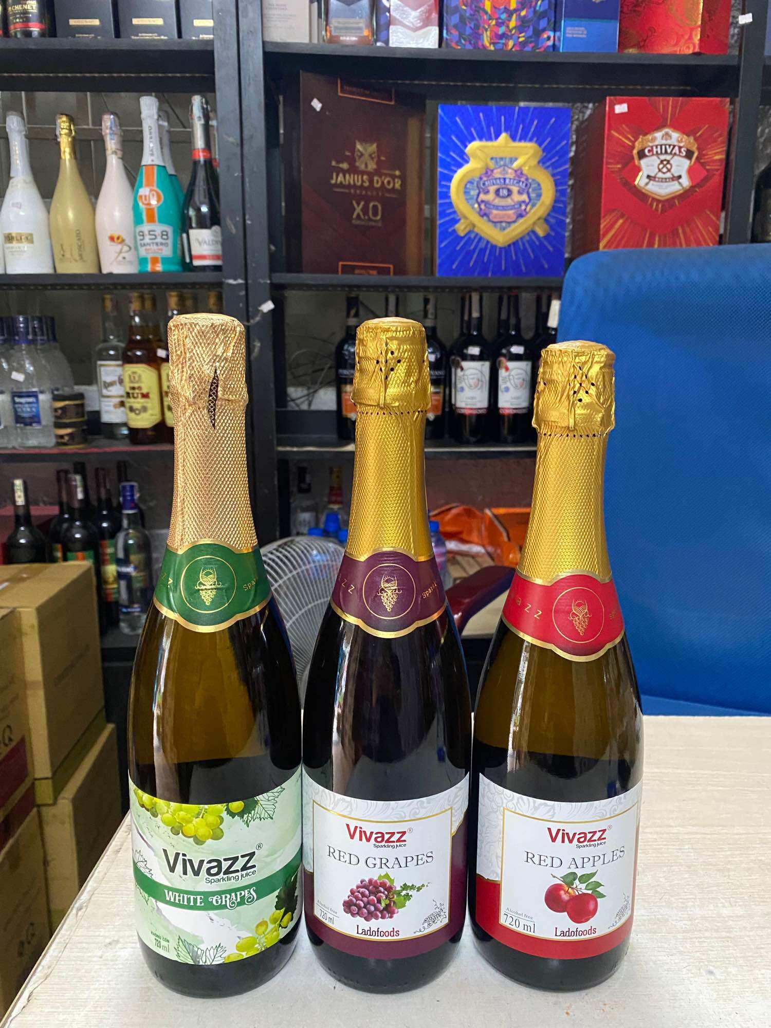 Nước trái cây Vivazz Red Grape 720ml- Nho đỏ( Nho Tím)