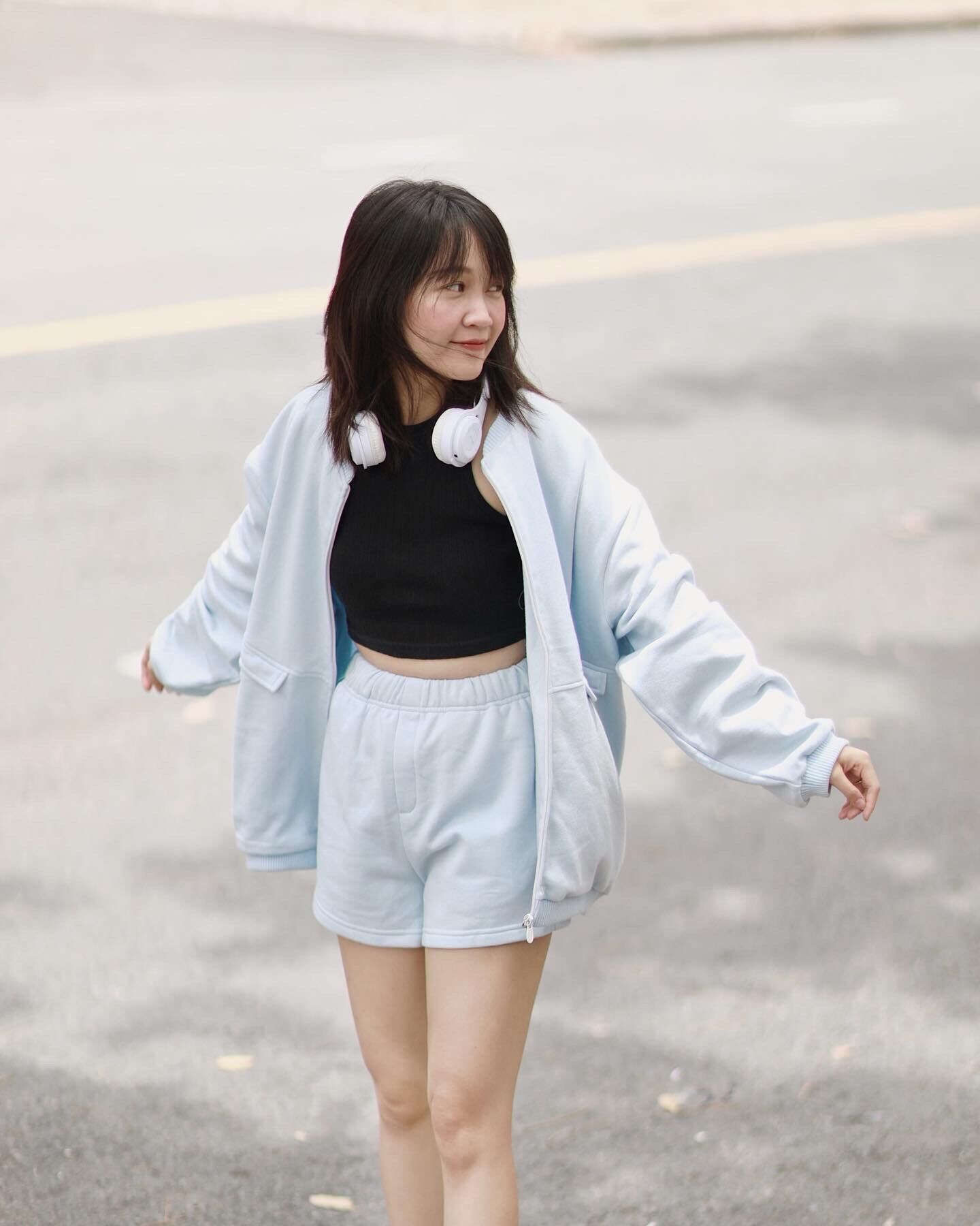 Set áo khoác thun nỉ Bomber và quần shorts RUCHAN