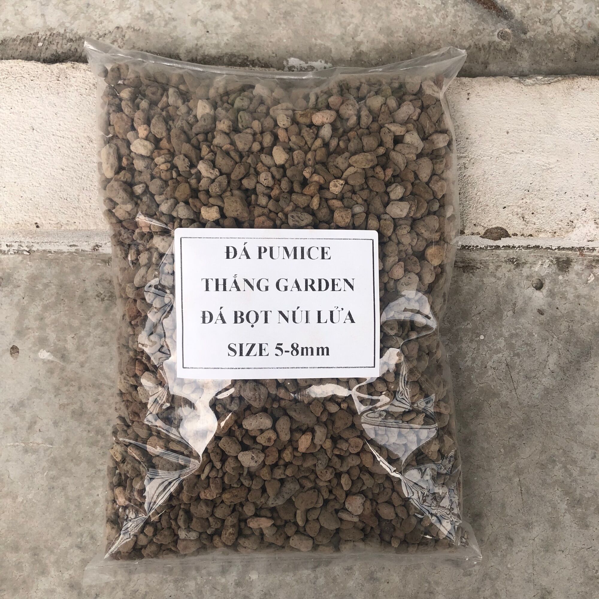Đá pumice (đá núi lửa) túi 1000g