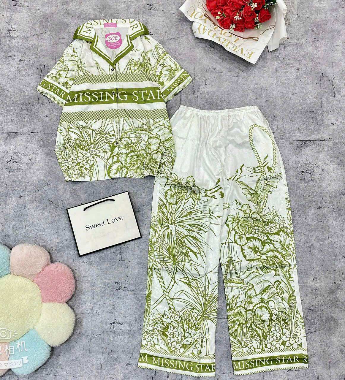 Bộ ngủ lụa xước ánh kim hàng thiết kế xanh