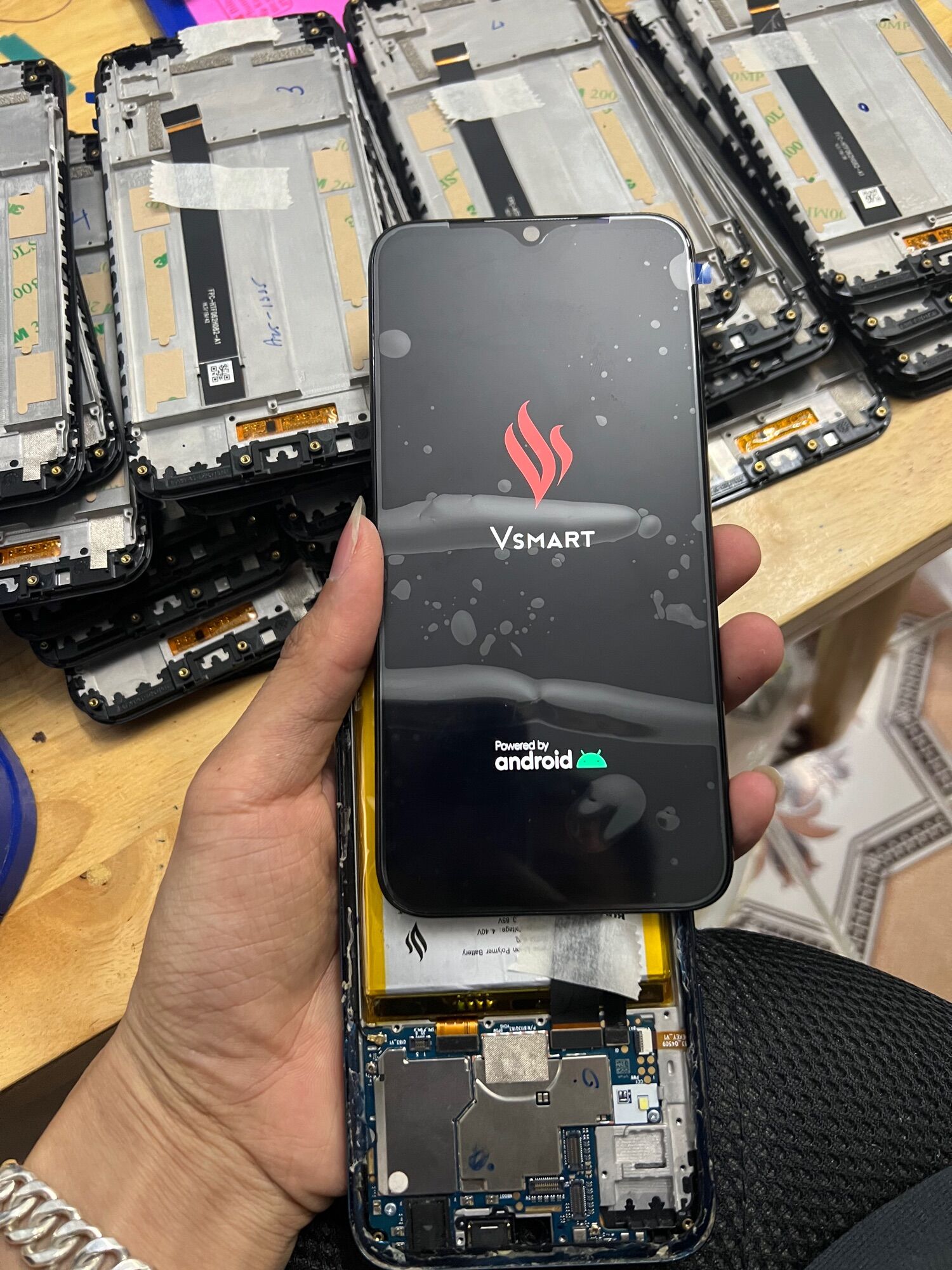 Màn hình Vsmart Joy 2 + / Joy 2 Plus công ty liền khung
