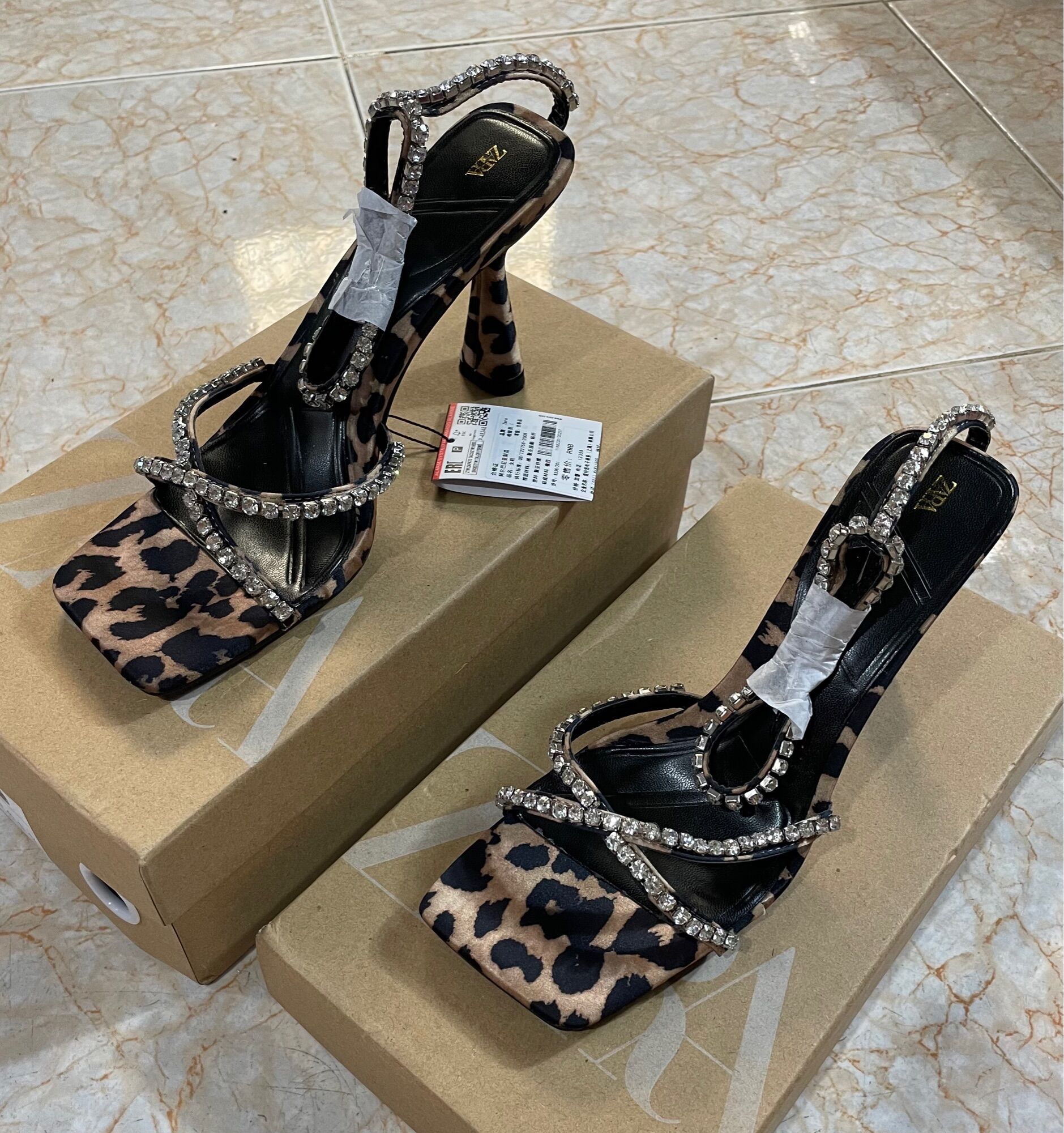 Giày zara xuất xịn đá sáng sang chảnh size 35 đến 39