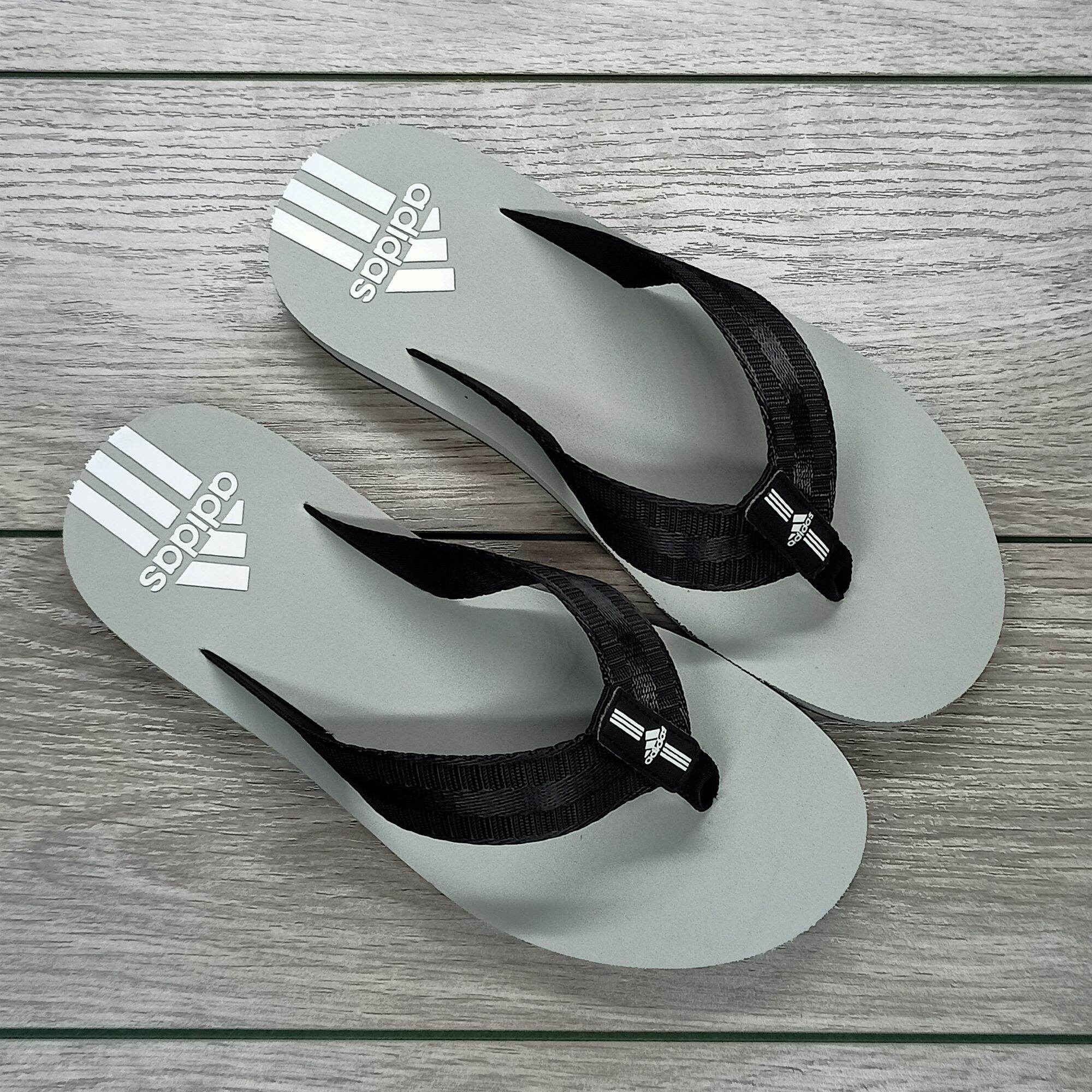 Dép kẹp xỏ ngón adidas màu xám quai đen