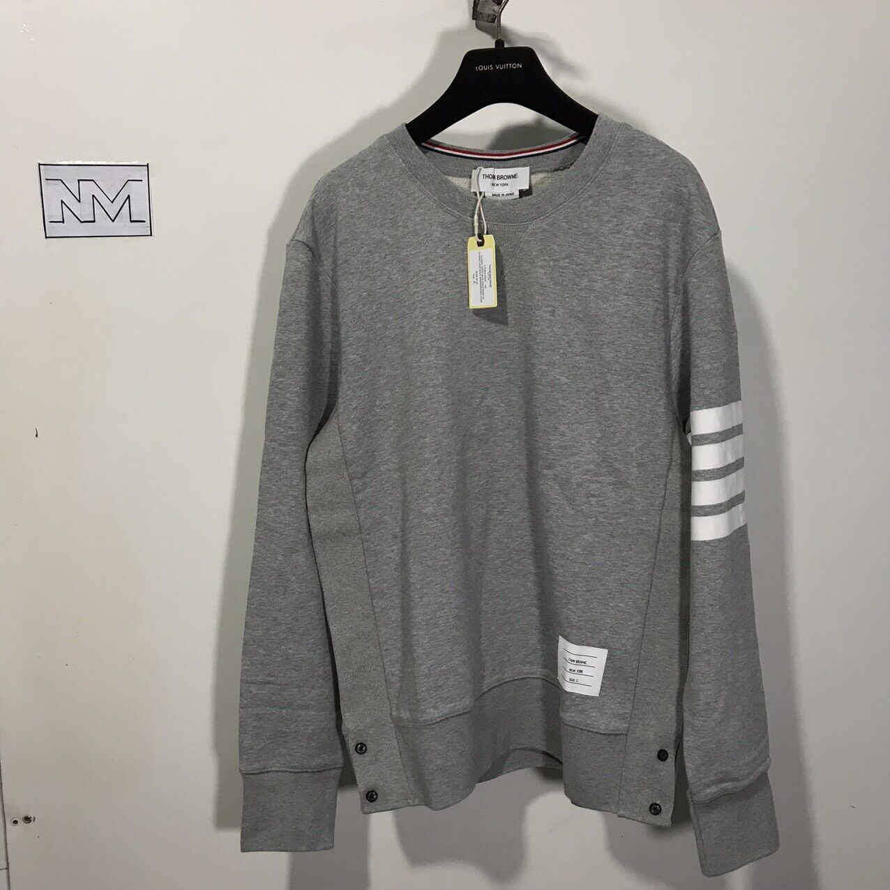 Sweater Thom Browné 4-Bar Xám