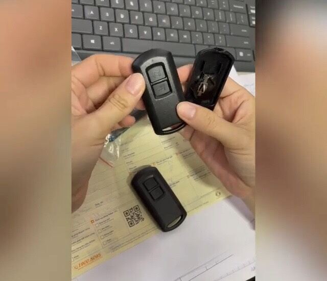 Vỏ chìa khoá SMARTKEY 2 nút xe HONDA ( 1 vỏ )