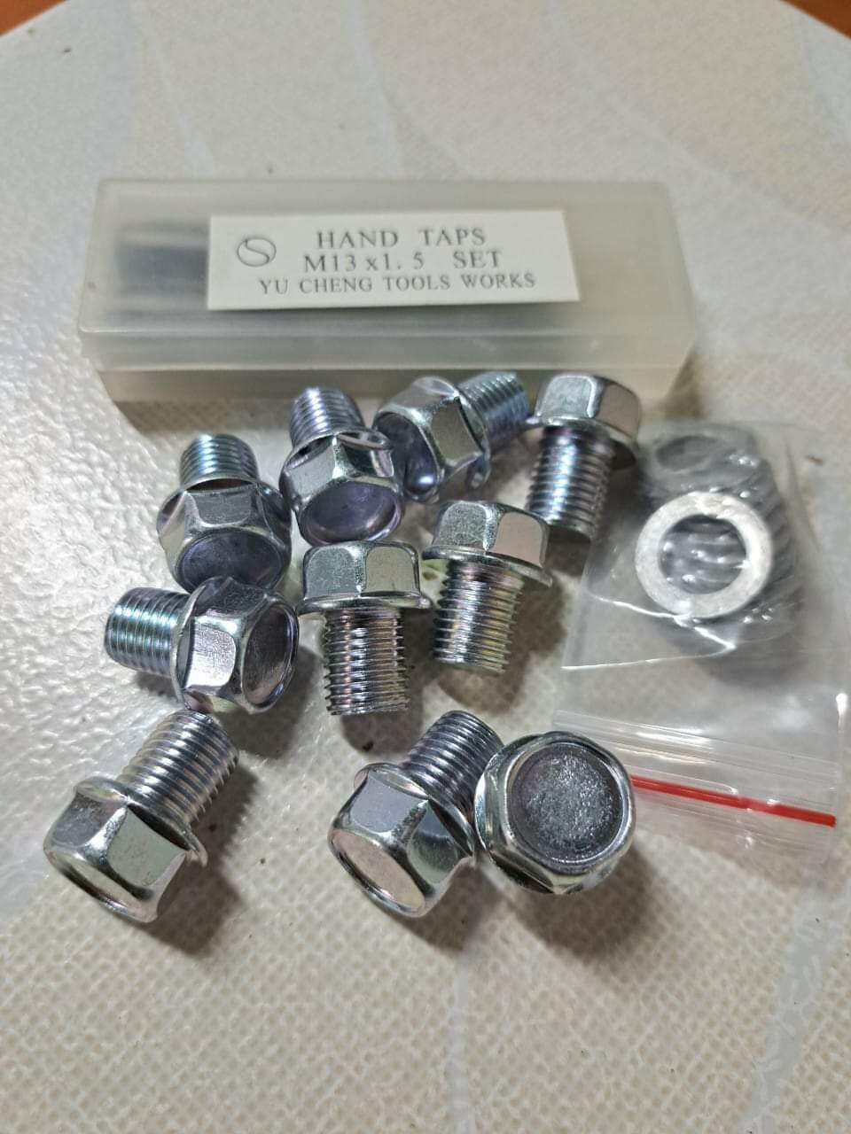 ốc xả nhớt,rốn dâu,taro 13 ly xe máy