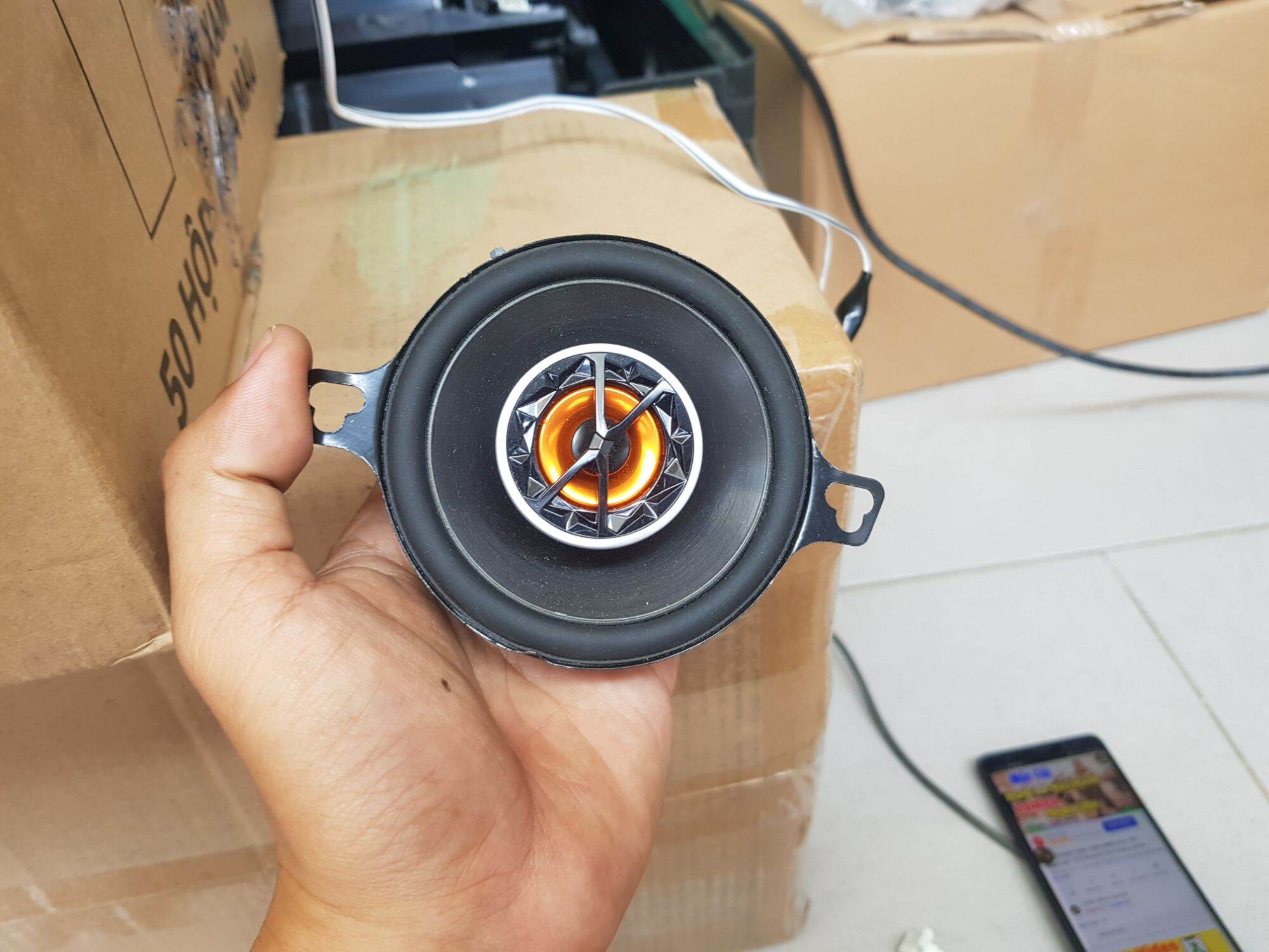 Loa trung tâm tháo xe còn đẹp hát tốt 8.5cm