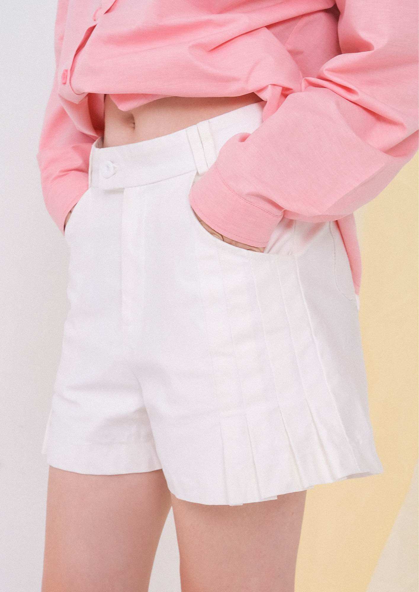 Double Moonshot - Quần short xếp ly Vanillower