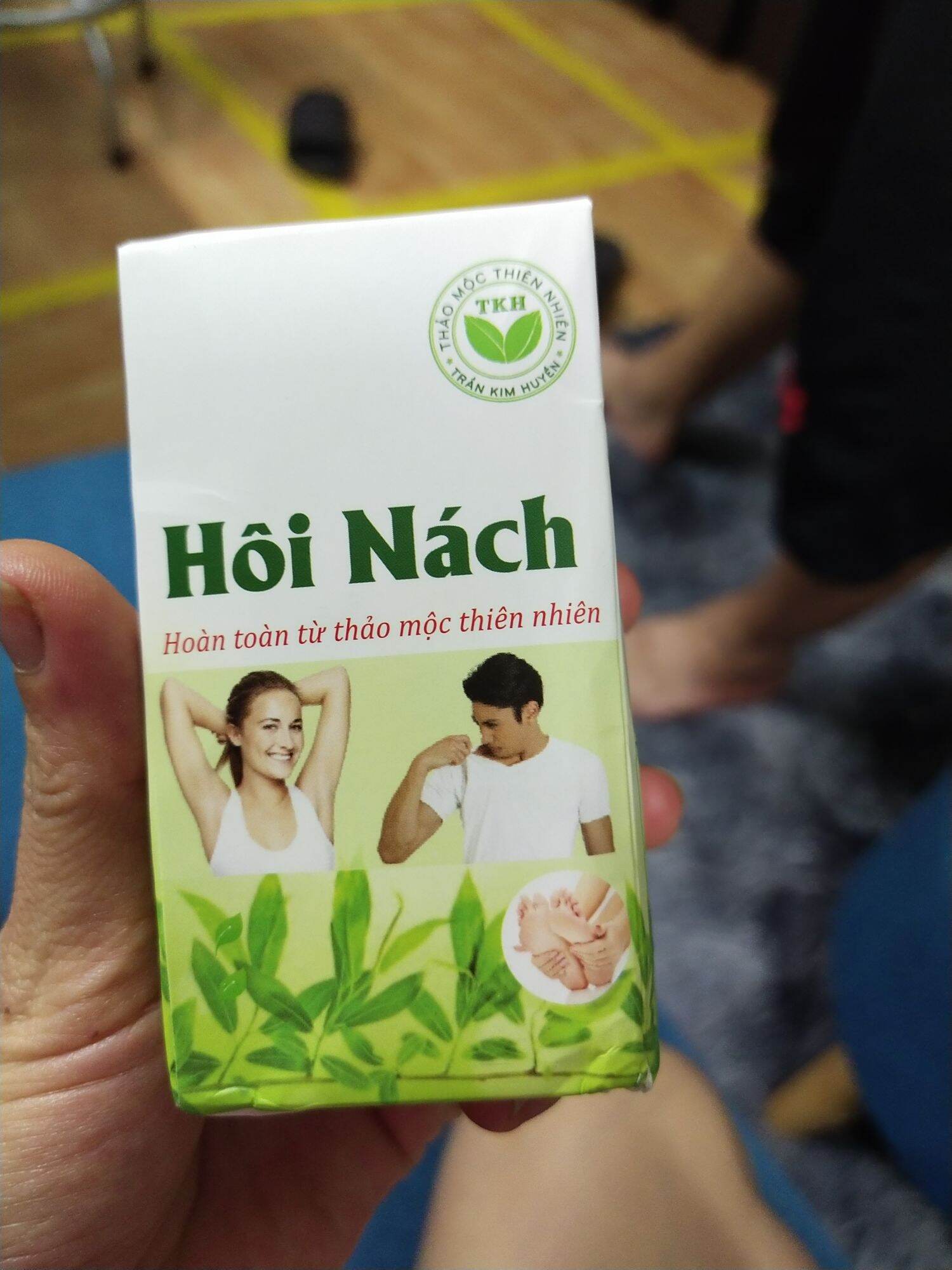 Hôi Nách Trần Kim Huyền