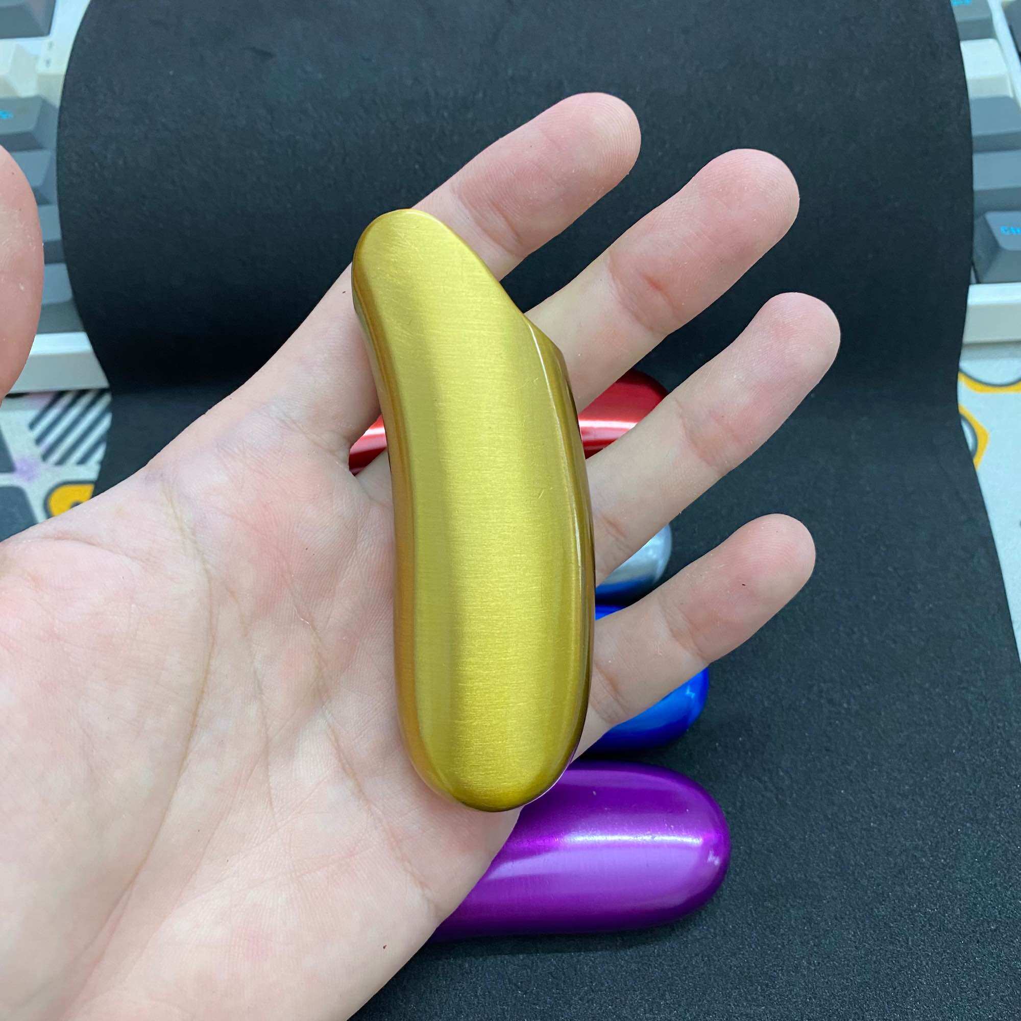 Vỏ Bật Lửa Bic J6 Banana