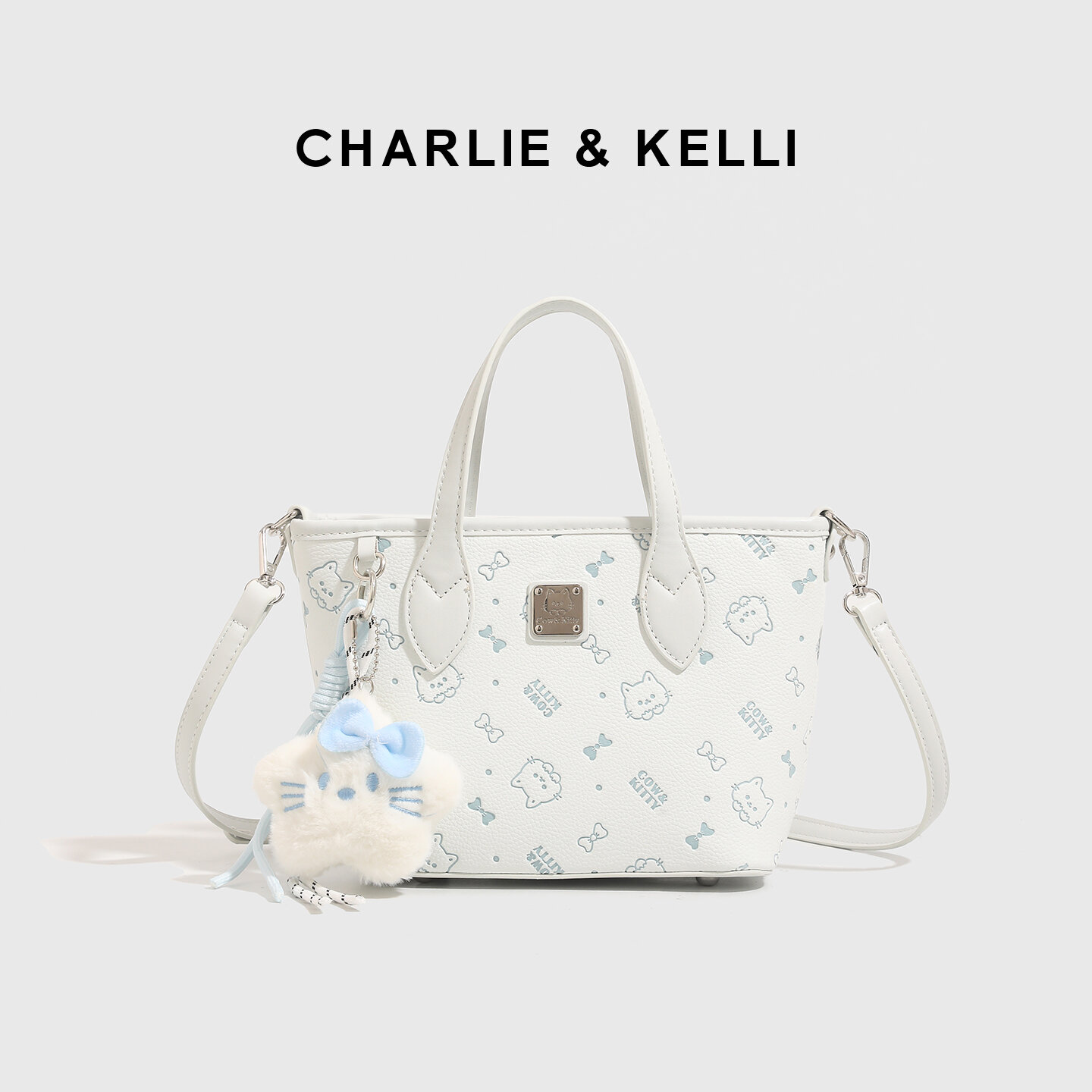 Versatile Tote Bag Giá 1,045,000 Đồng*Miễn phí vận chuyển