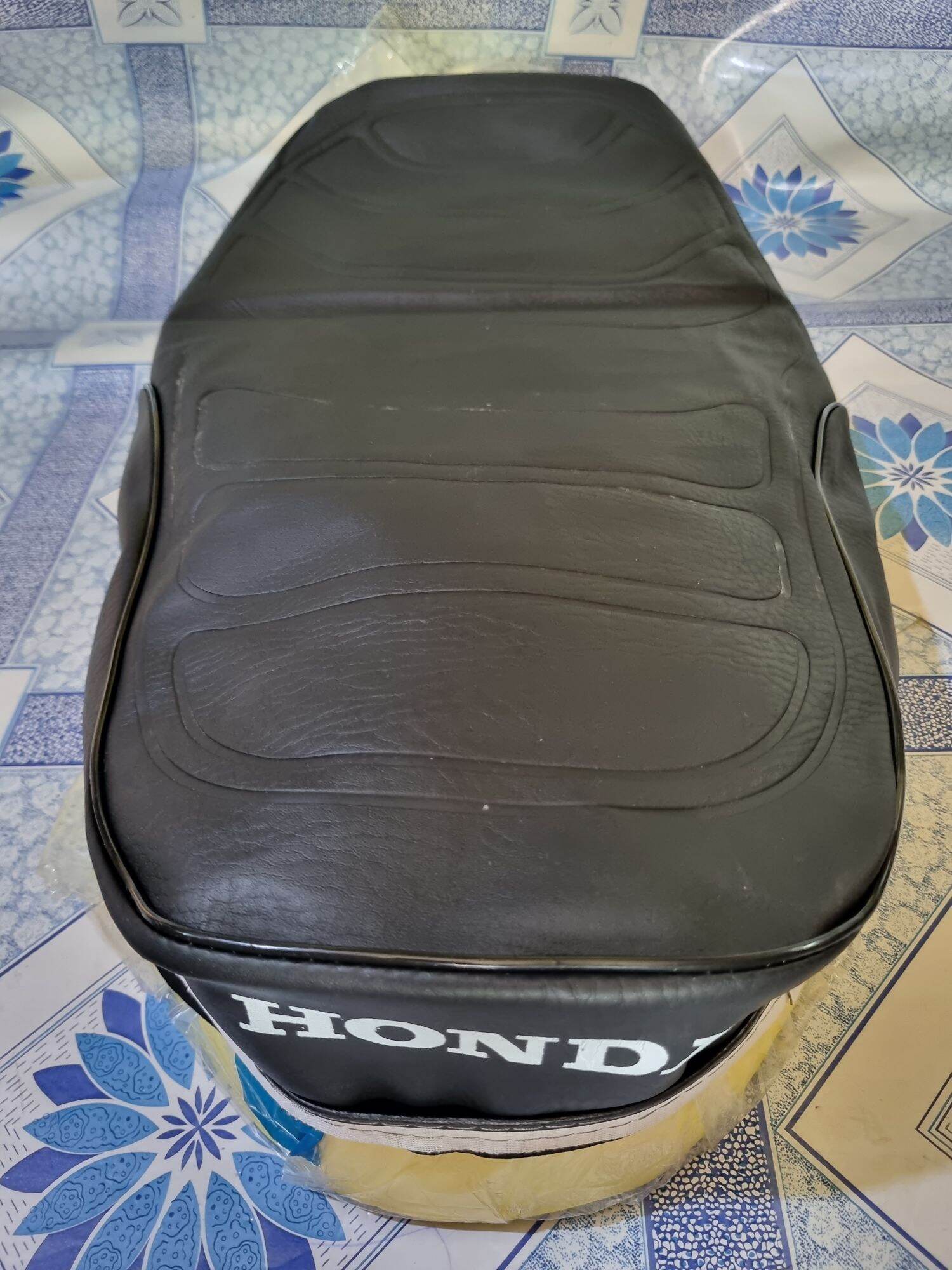 Da bọc yên xe win 100
