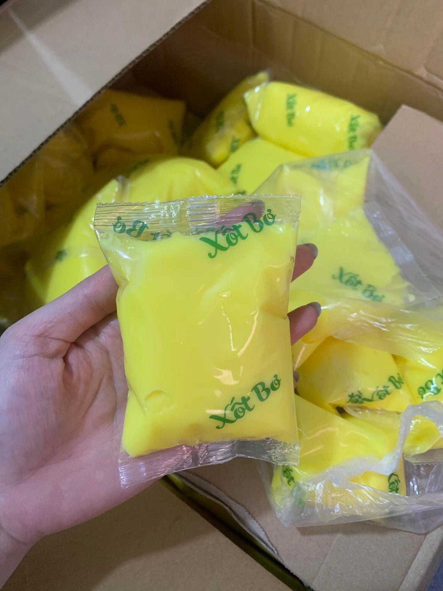 Bơ Trứng Béo Ngậy Bán Kèm