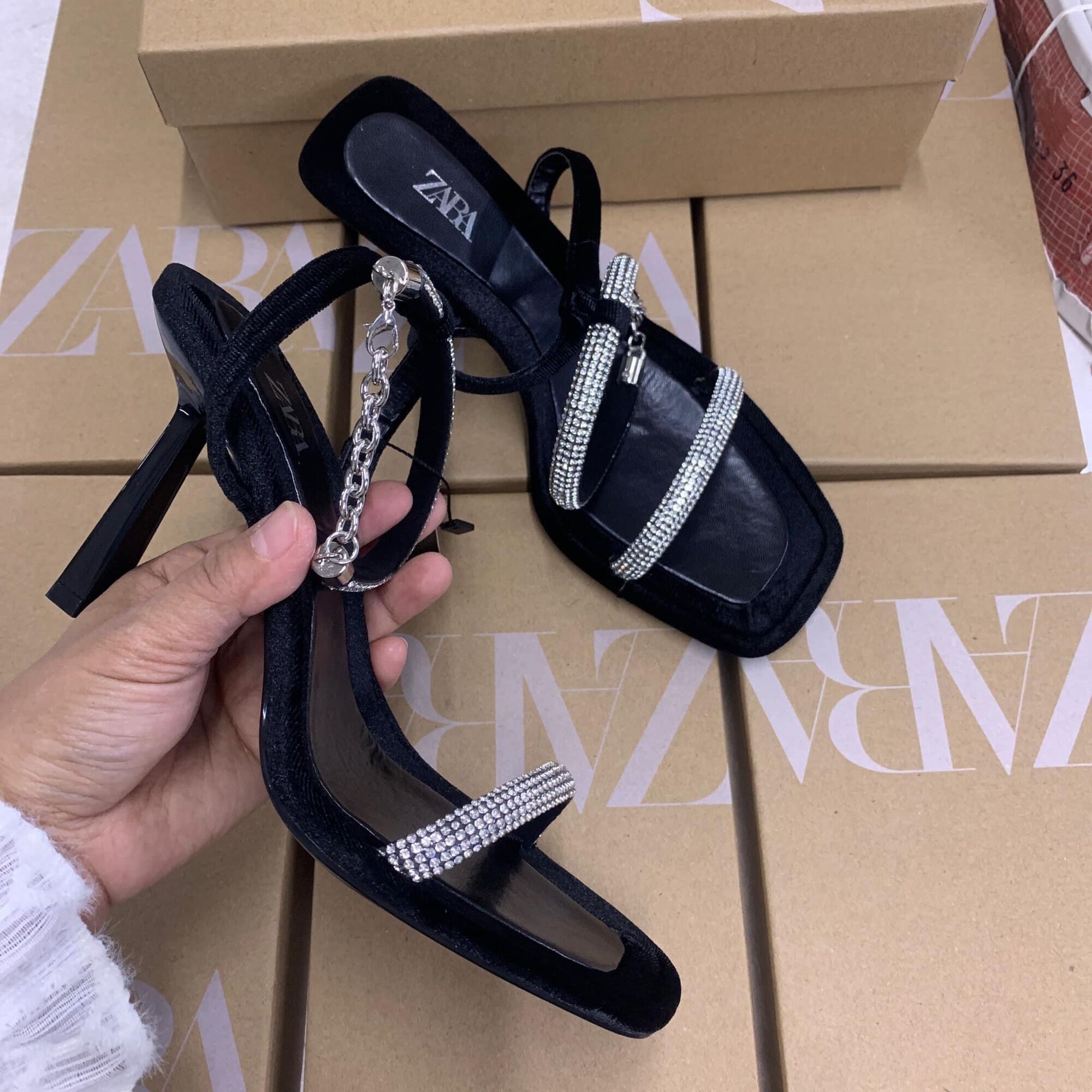 Sandal Z.Ra hai quai đá trắng cao 9cm [HÀNG SẴN]