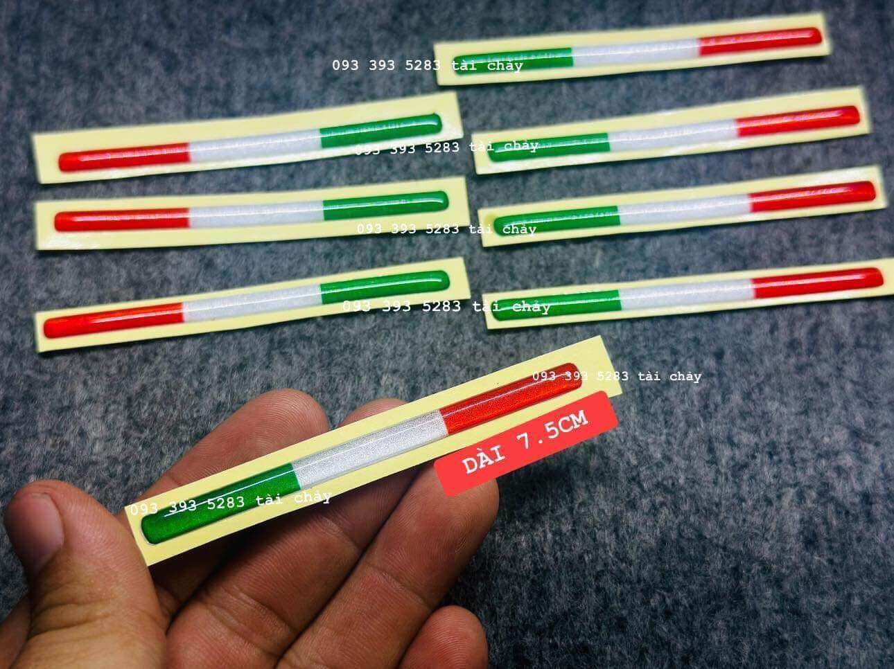Tem cờ ý nổi size dài 7.5cm phản quang