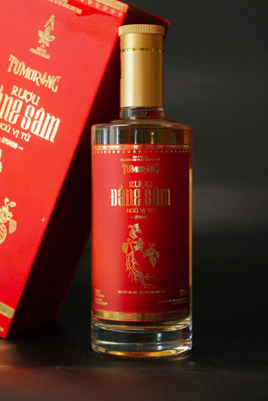 Rượu Sâm Ngọc Linh Đẳng Sâm Ngũ Vị Tử Chai tròn 500ml