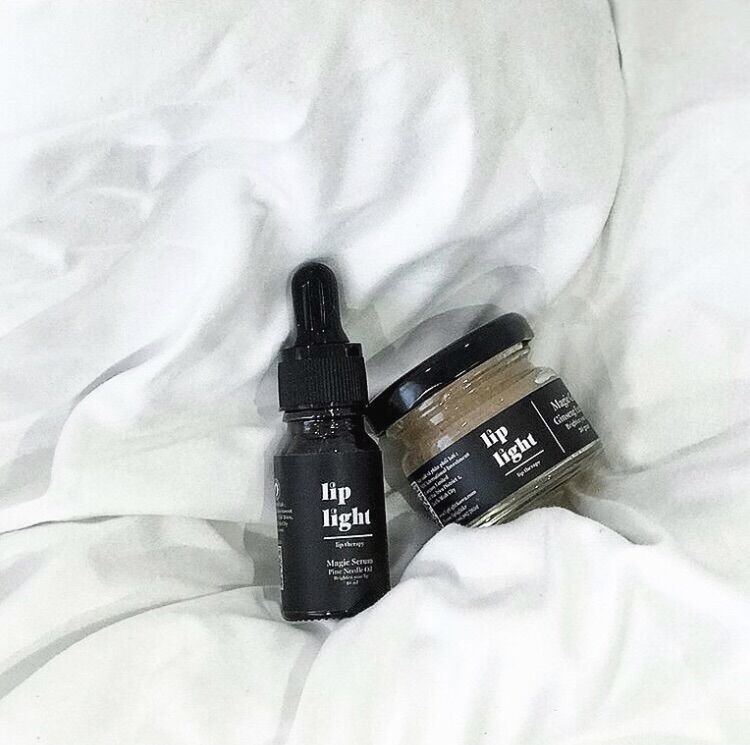 Lip light - Đặc trị thâm môi do bẩm sinh son nhiễm chì lâu năm hút thuốc.....