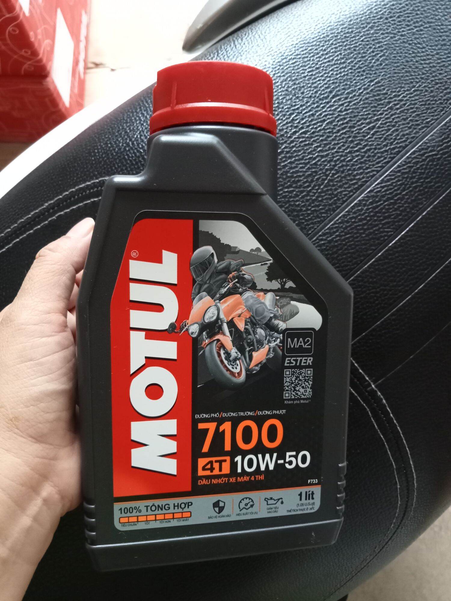 Dầu Nhớt Motul 7100 10W50 dung tích 1 lít
