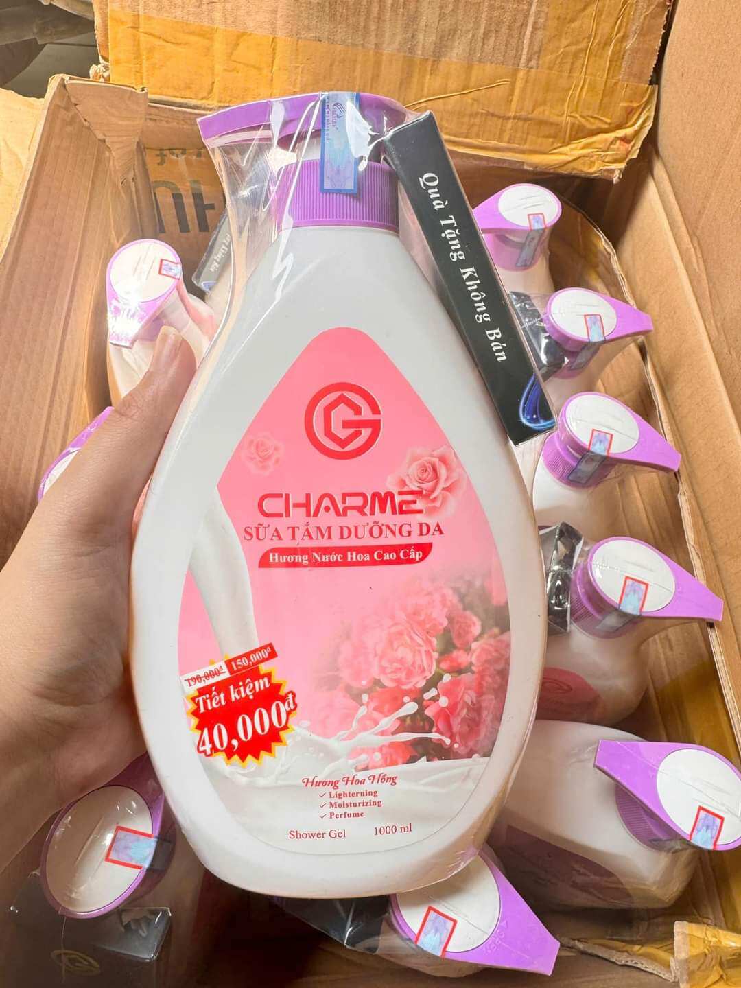 [ không tặng kèm nước hoa mini] SỮA TẮM DƯỠNG DA HƯƠNG NƯỚC HOA 1000ML