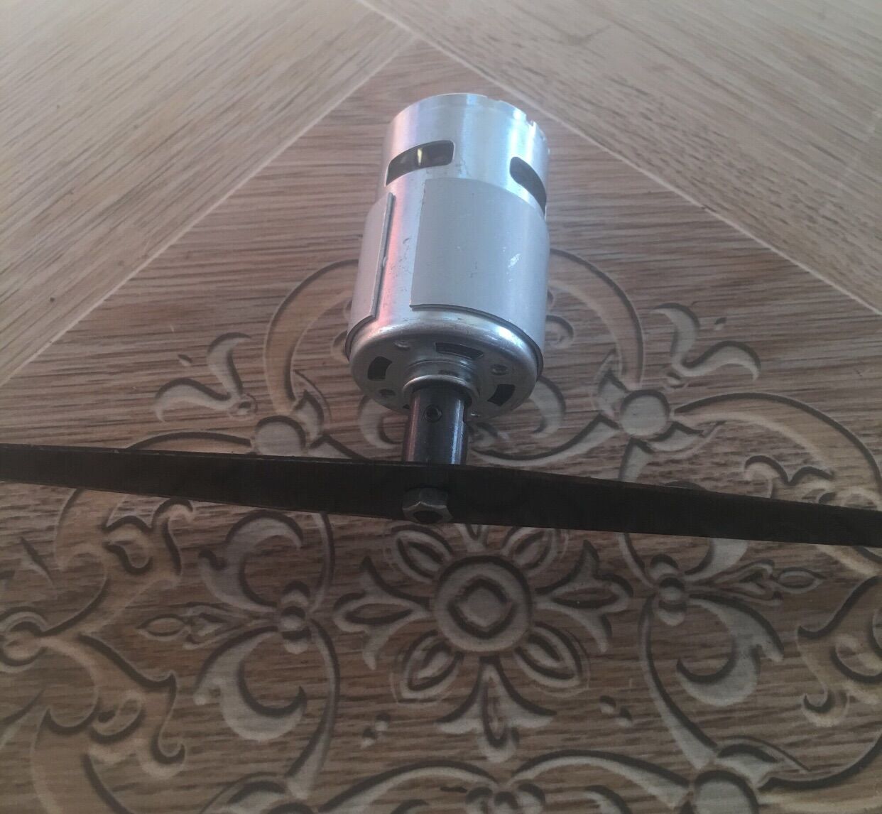 Motor 775 -300w siêu mạnh dùng chế máy cắt cỏ