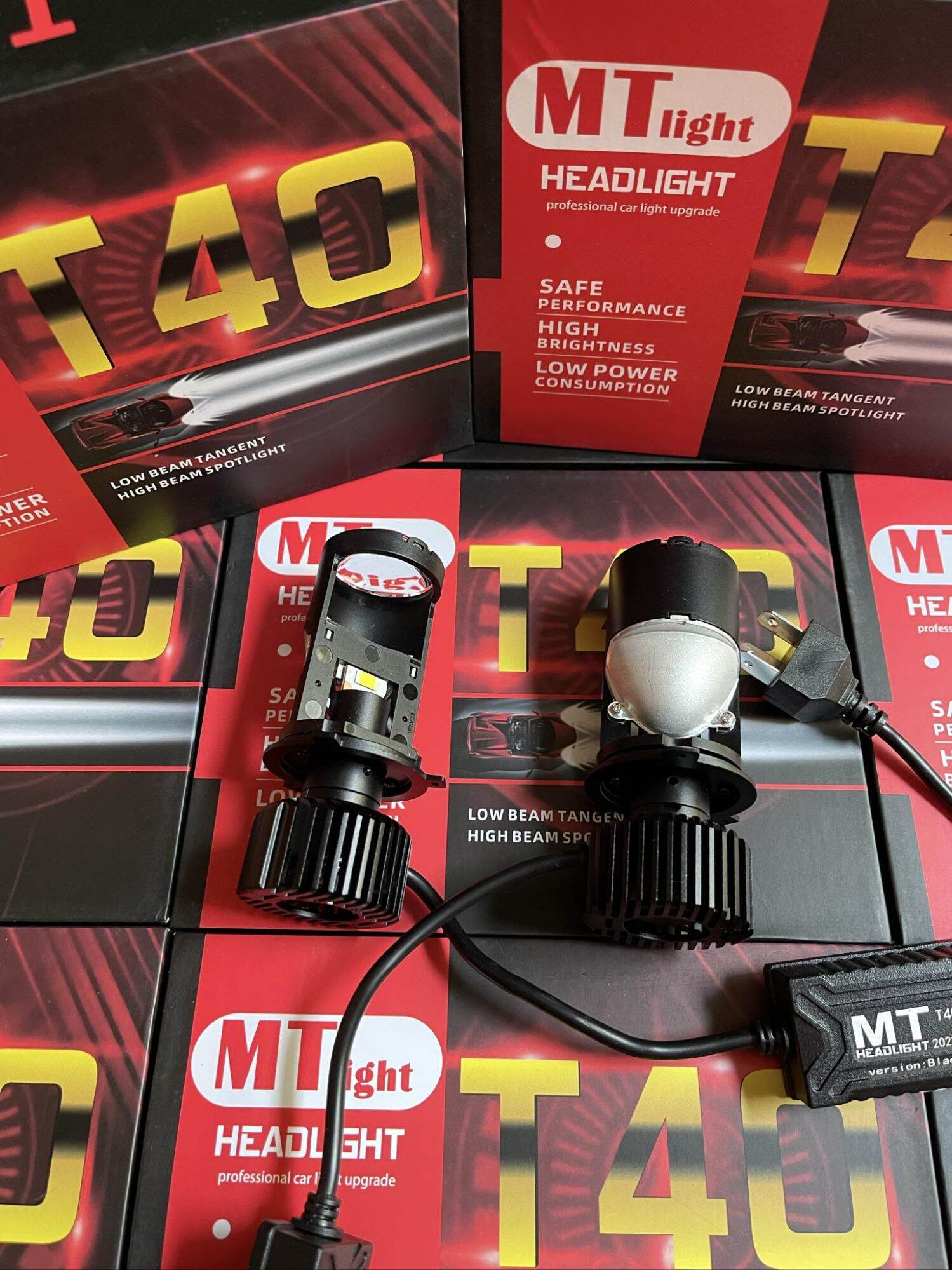 Bóng đèn pha led bi cầu mini siêu sáng t40 chân h4 mẫu mới 12 chip led