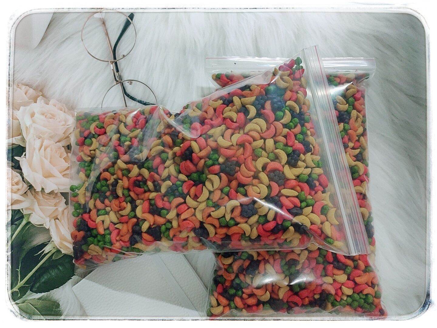 Hạt Kaytee- 500GR- Thức ăn cho hamster, vẹt, thú cưng...