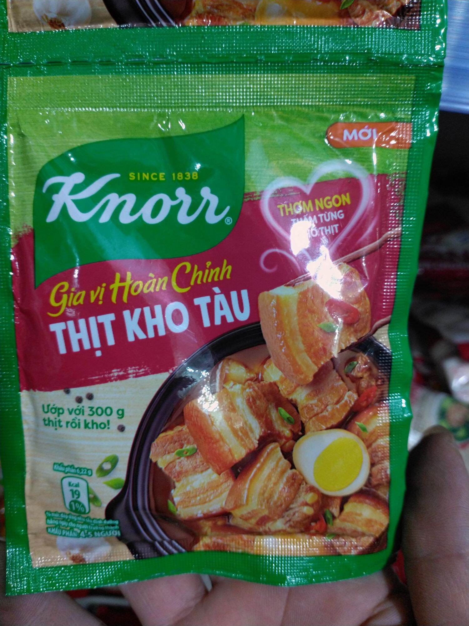 Thịt kho tàu knorr
