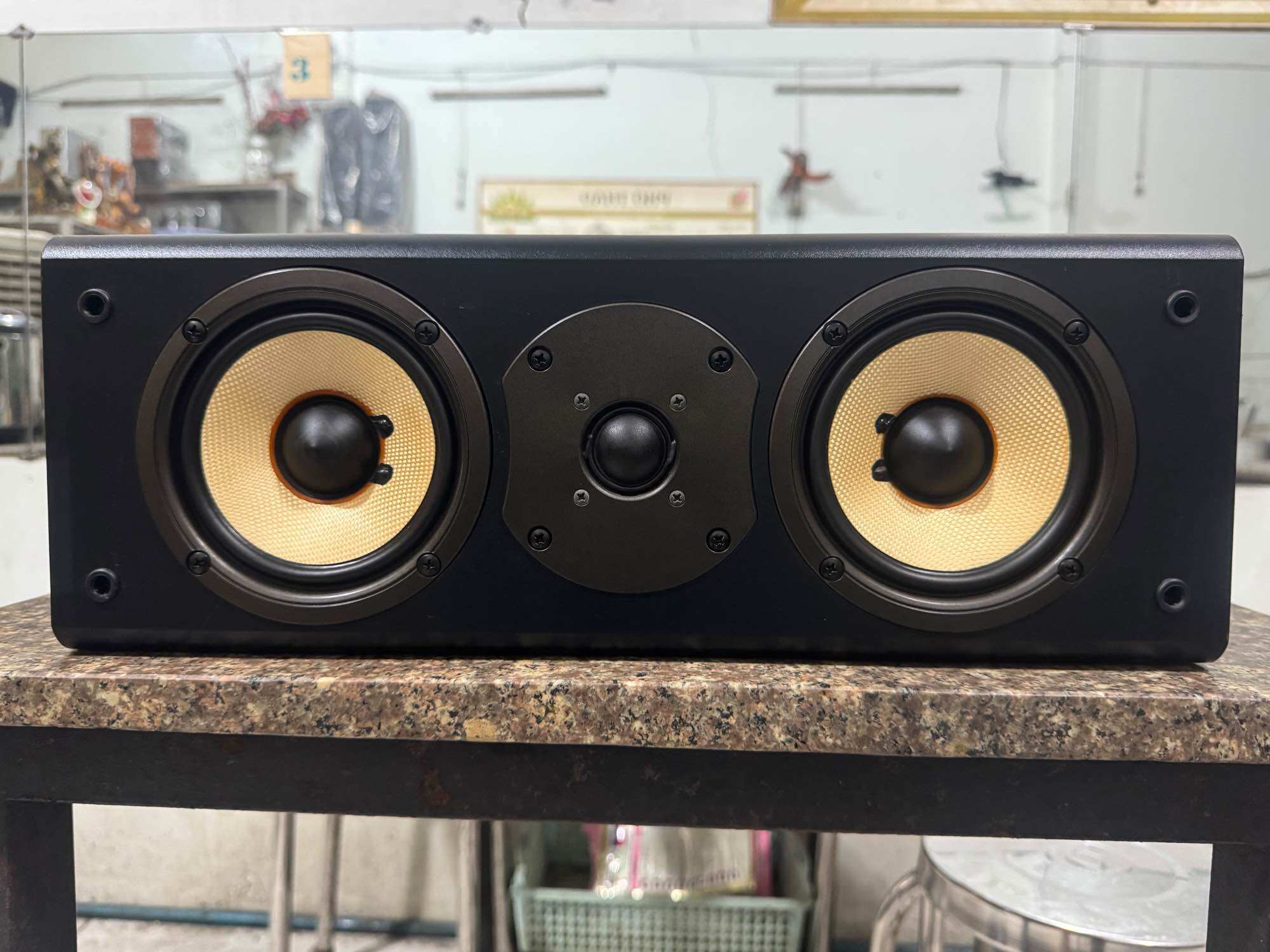 Loa Center Onkyo SKC-980 loa bass 13cm , 8 Ohm công xuất 130w zin mới đẹp âm thanh rất hay.