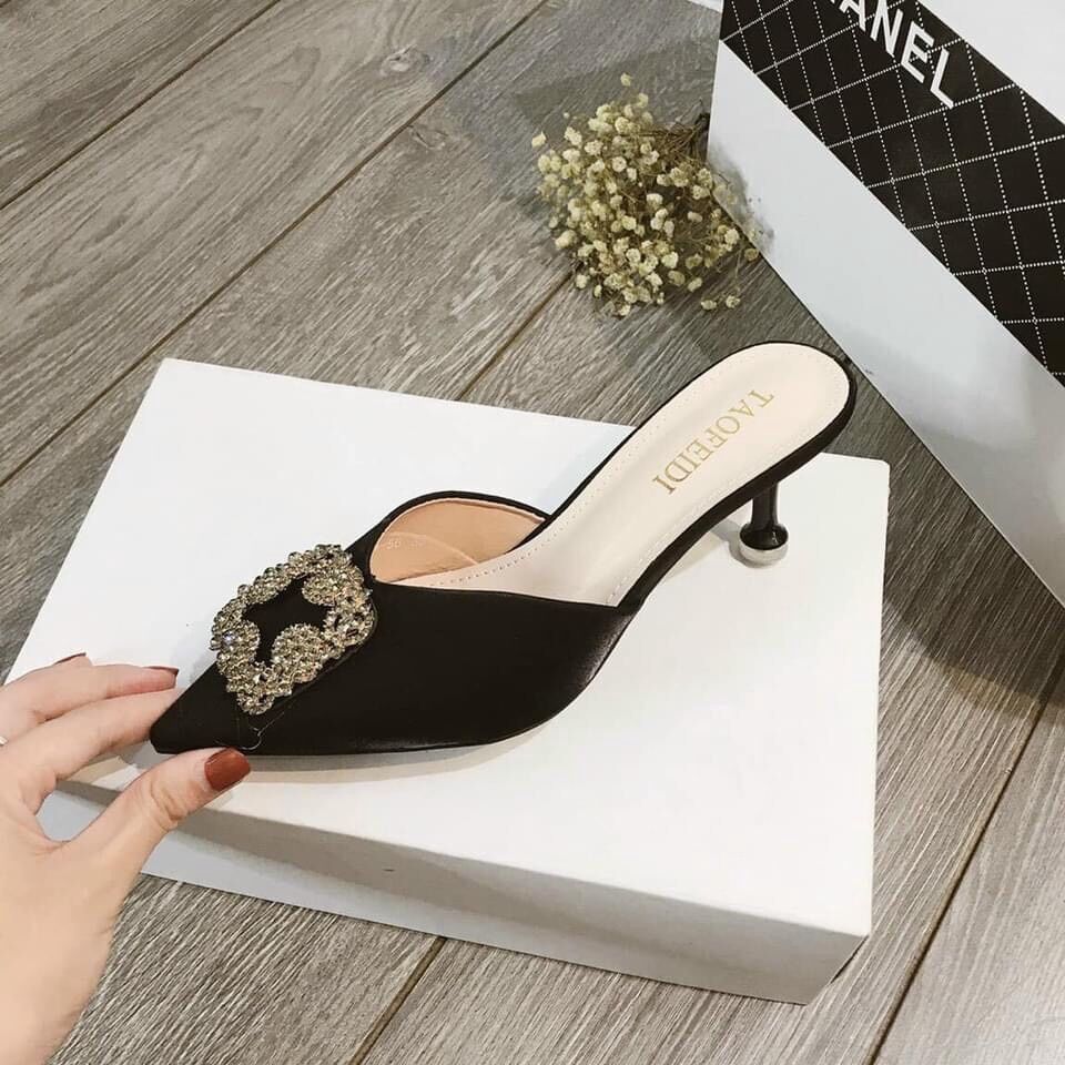 Sục cao gót mũi nhọn đính đá đế nhỏ 5m