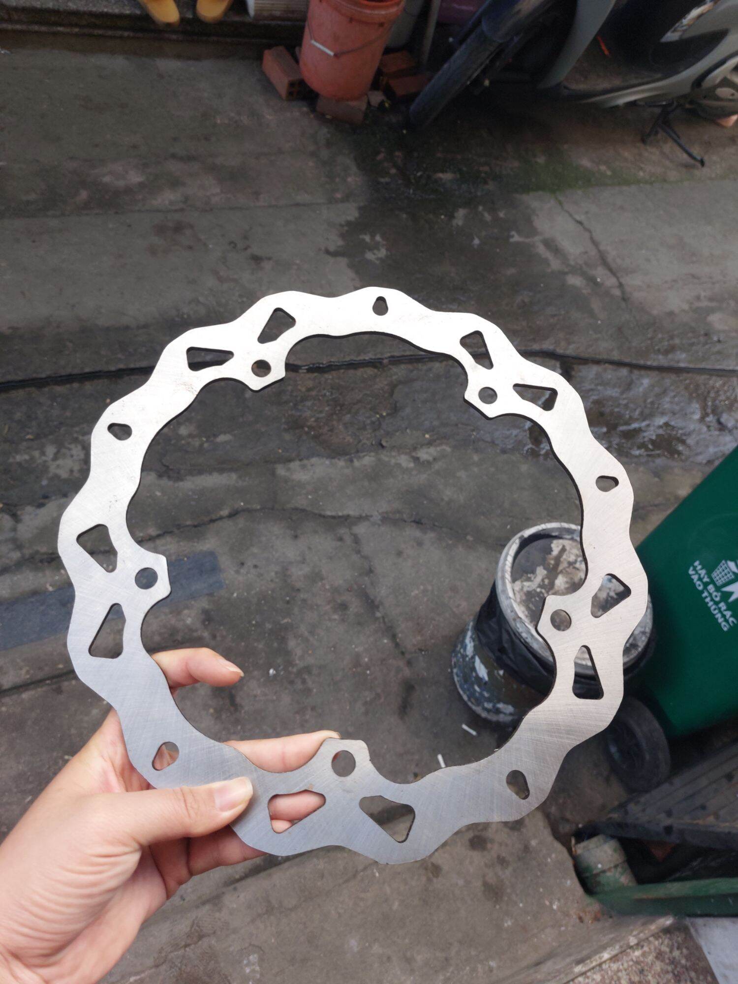 đĩa trước sau dành cho xe RAIDER SATRIA( mẫu ngẫu nhiên nhiên, )