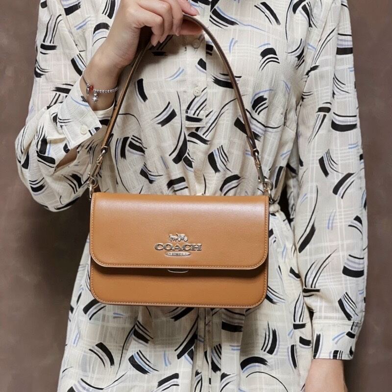 Túi c0a*ch brynn flap crossbody da thật sang chảnh