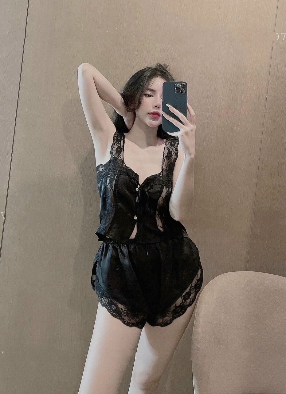 Đồ mặc nhà áo dây quần ngắn chất satin siêu đẹp