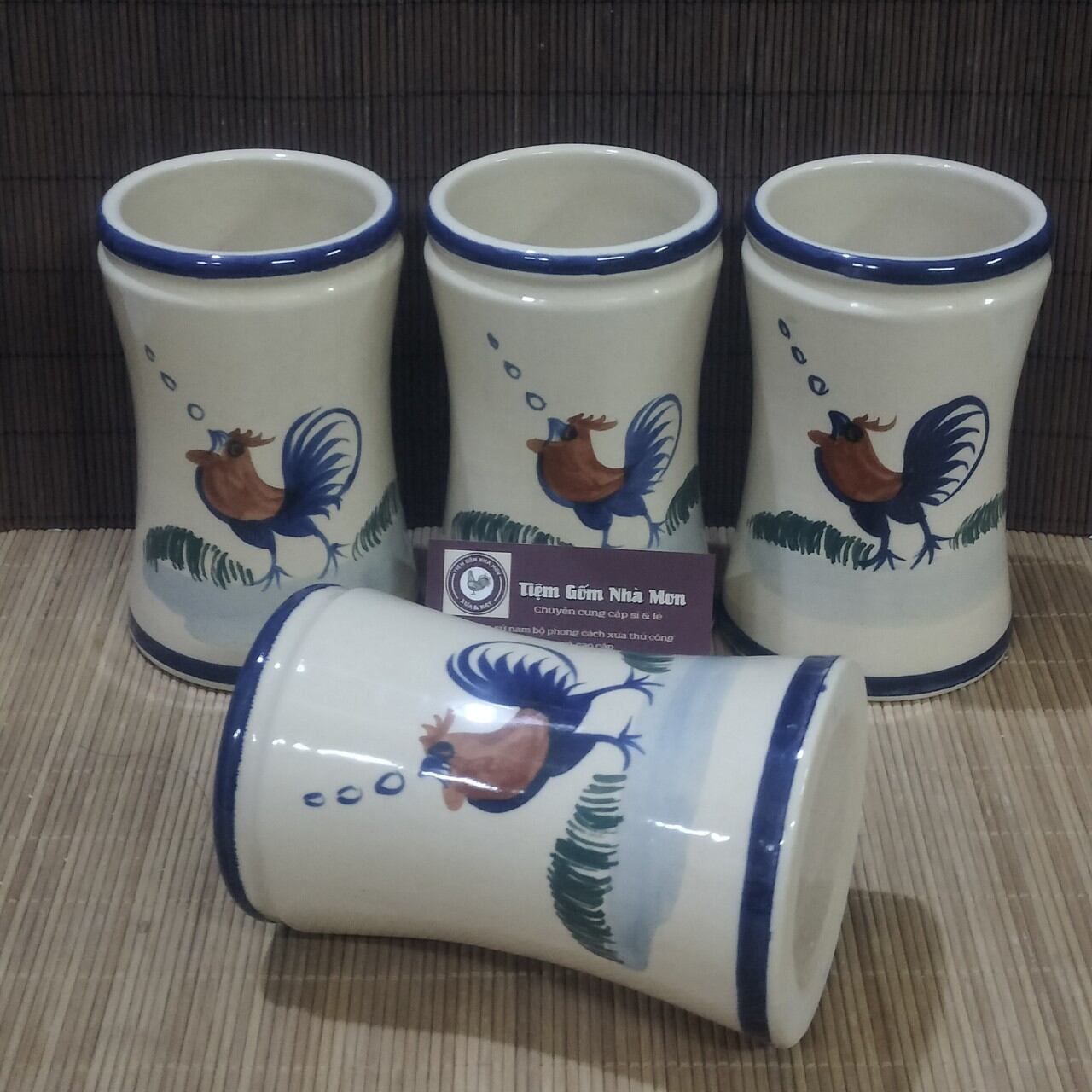 😜💥1 ỐNG ĐỰNG ĐŨA GỐM XƯA 🐓 < VẼ CHÚ GÀ ĐANG GÁY >🐓