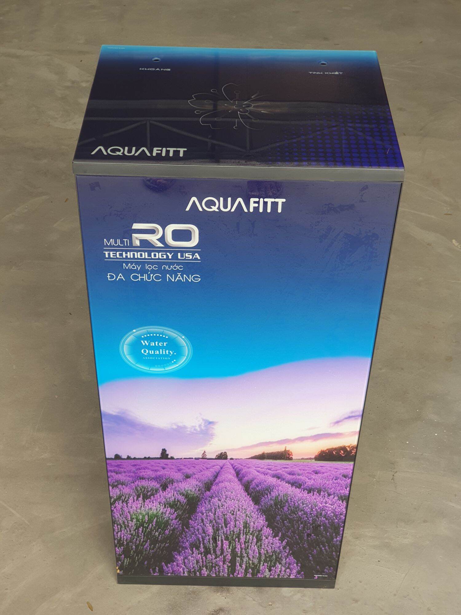 Vỏ tủ máy lọc nước 4D / Vỏ tủ với thiết kế sắc xảo và hiện đại với công nghệ in công nghệ 4D bề mặt kính cường lực tràng viền