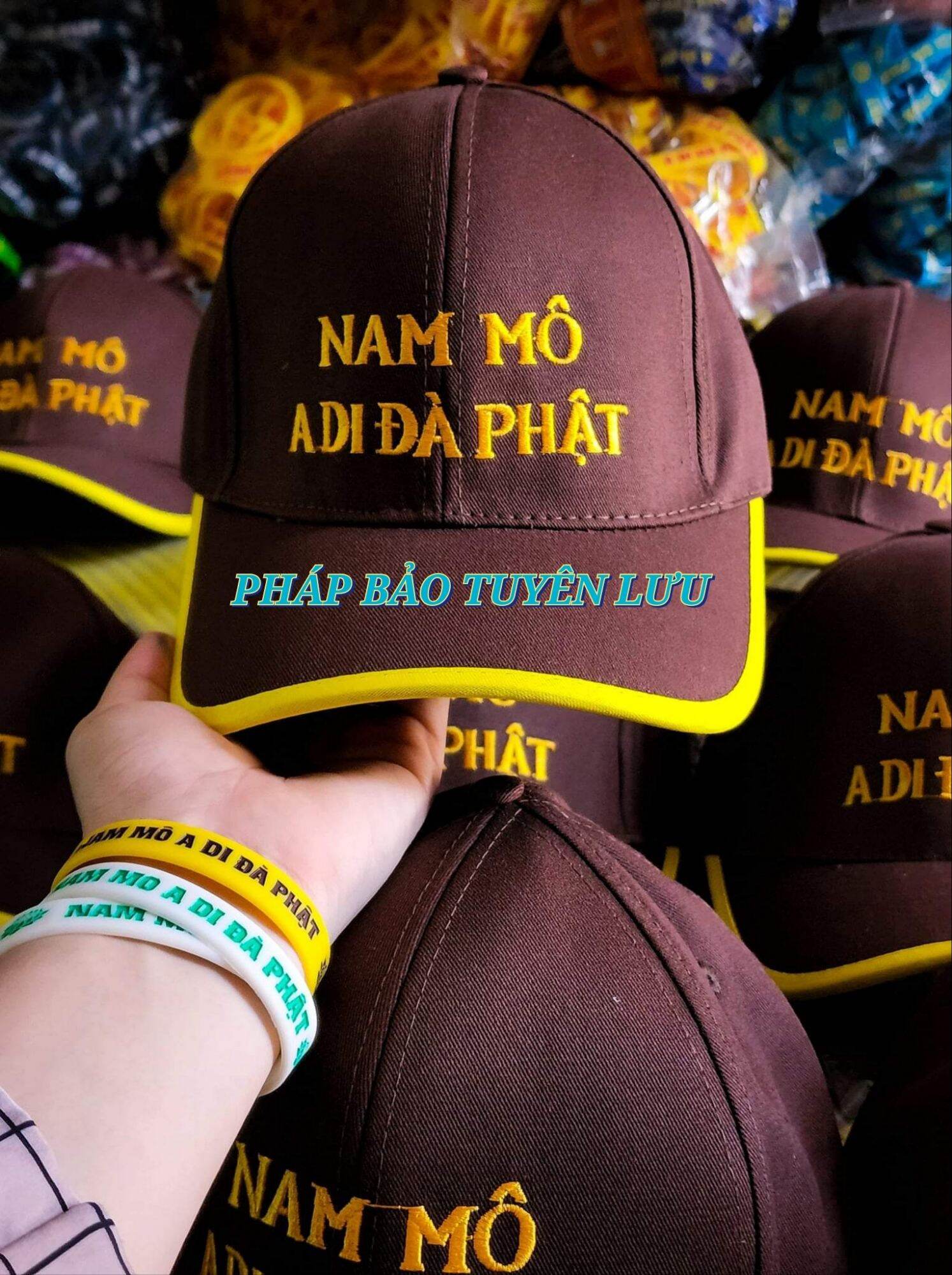 NÓN THÊU DANH HIỆU NAM MÔ A DI ĐÀ PHẬT
