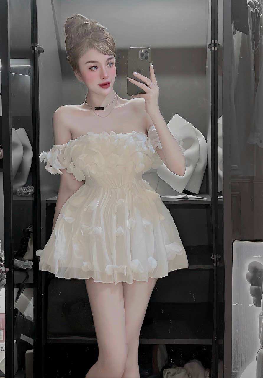 Đầm trễ vai đính hoa voan kiếng ảnh thật