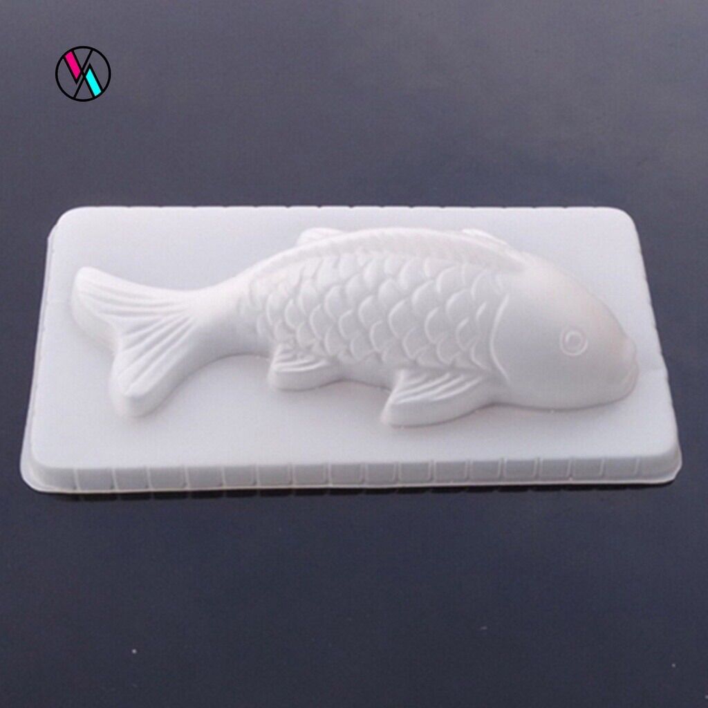 Khuôn cá chép nhựa 18cm