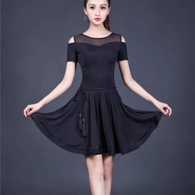 Váy khiêu vũ