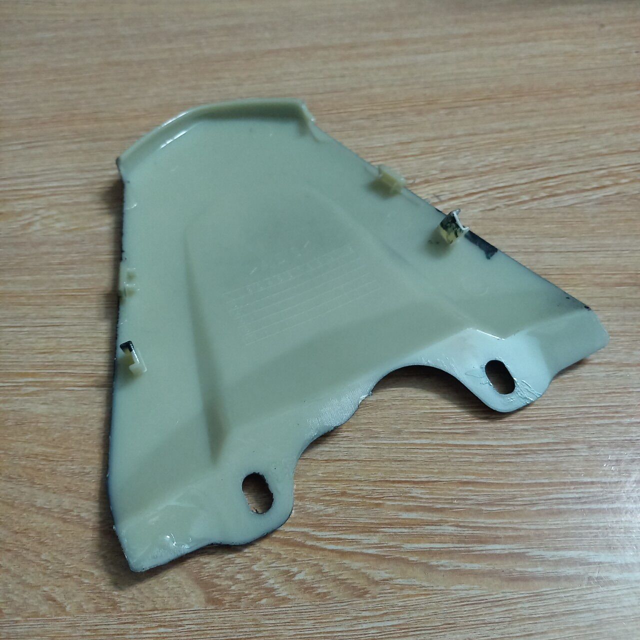 Đuôi Rùa Xe Máy Sirius Màu Đen Nhựa ABS