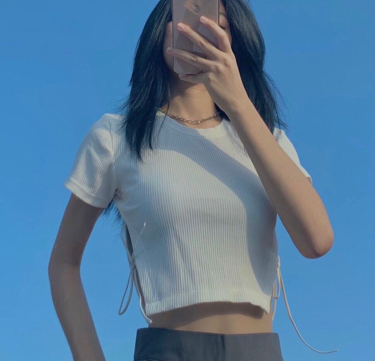 ÁO CROPTOP CỘT DÂY XINH ĐẸP LẮM NHÉ