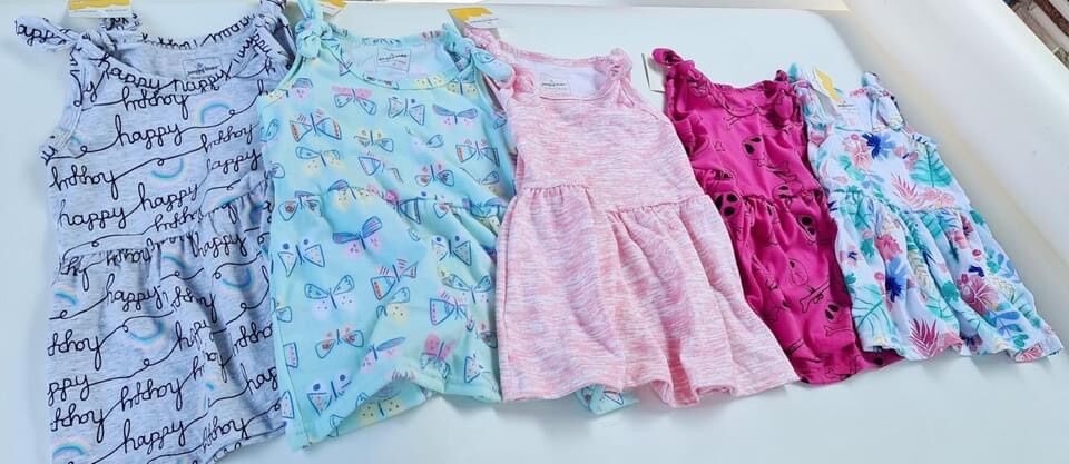 Đầm sát nách nơ vai Jumping Beans bé gái