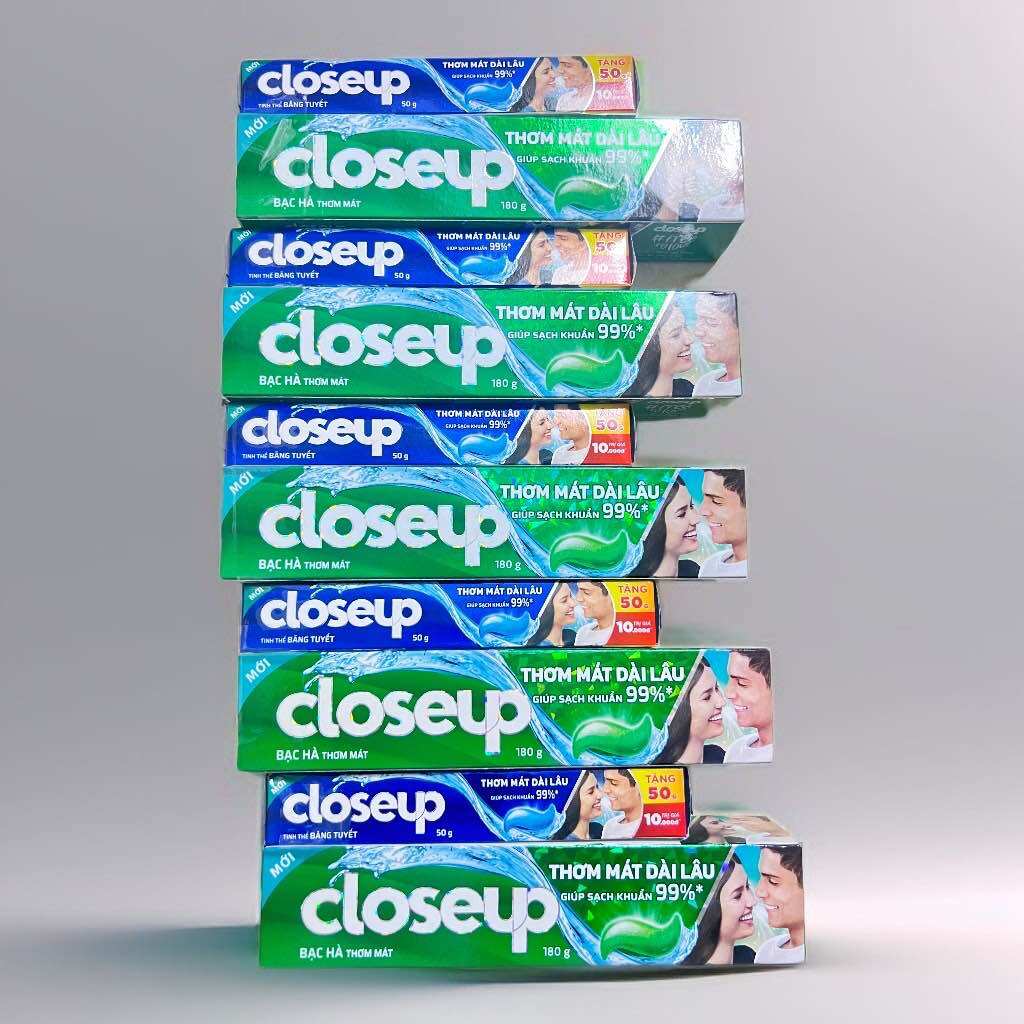 Kem Đánh Răng Closeup 180gr + 1 Tuýp 50g