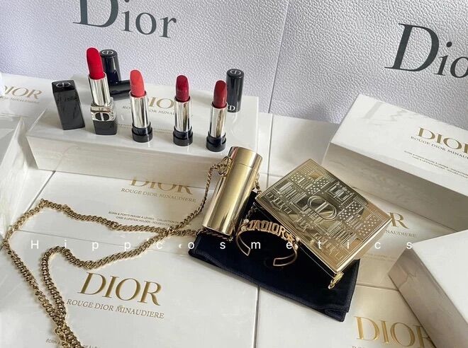Dior kèm clutch