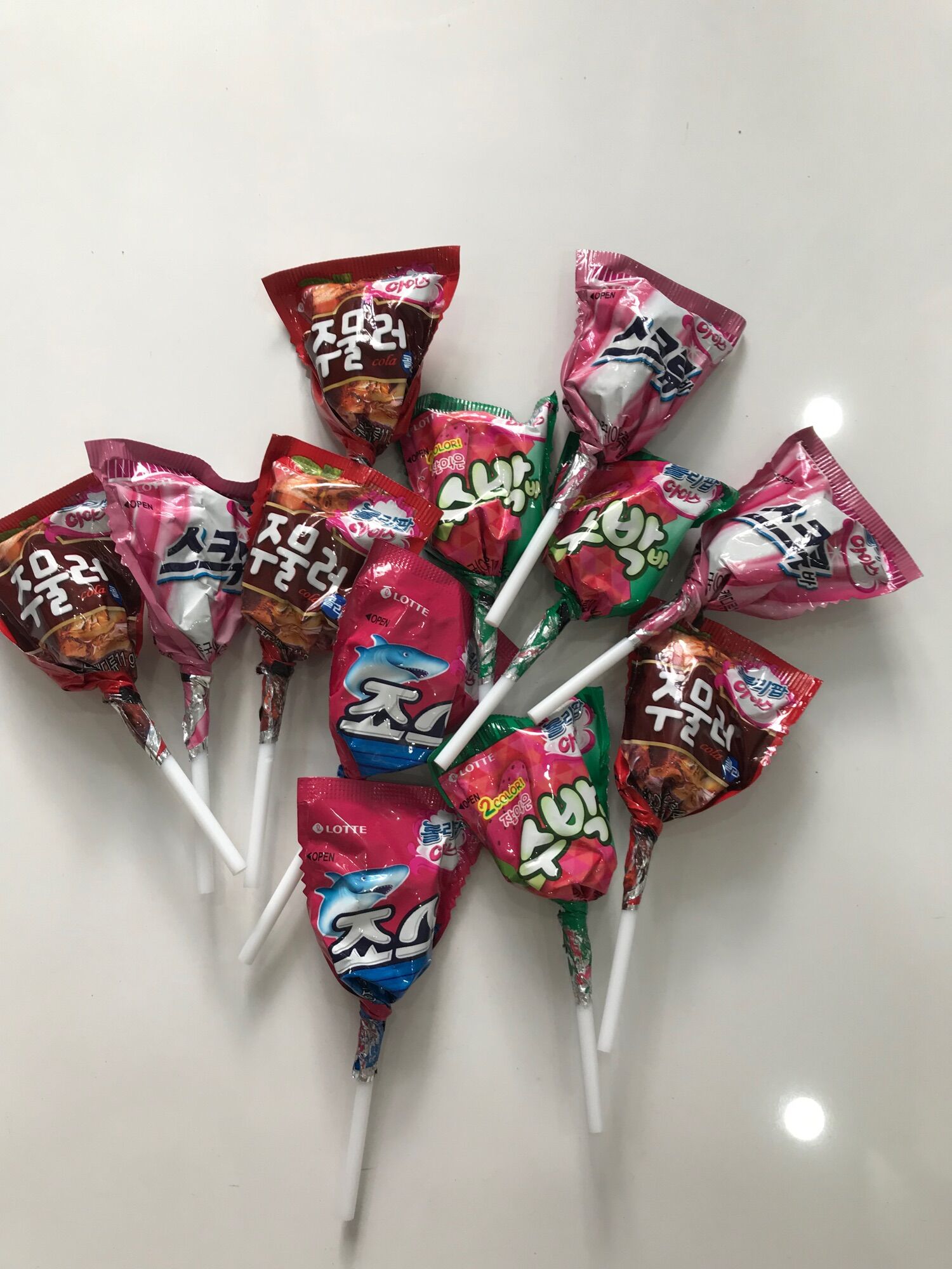 KẸO MÚT LOLLIPOP ICE LOTTE GÓI 132G