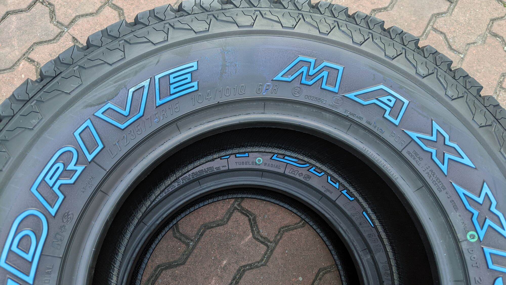 Lốp 235/75R15 6PR Maxxis AT980E