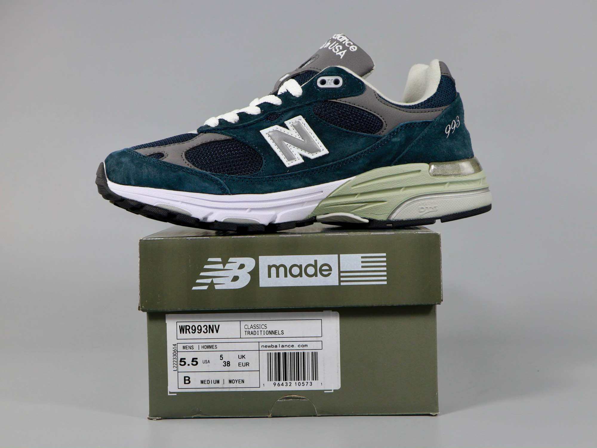 Thể hiện sự đẳng cấp cùng giày thể thao Sneaker New Balance 993 Tặng kèm tất