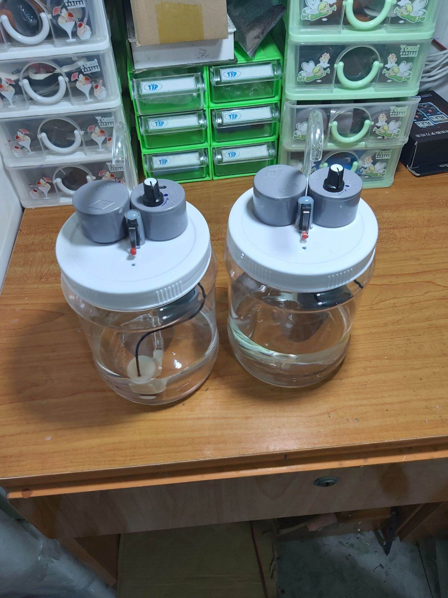 Bình đựng rót rượuuu thông minh