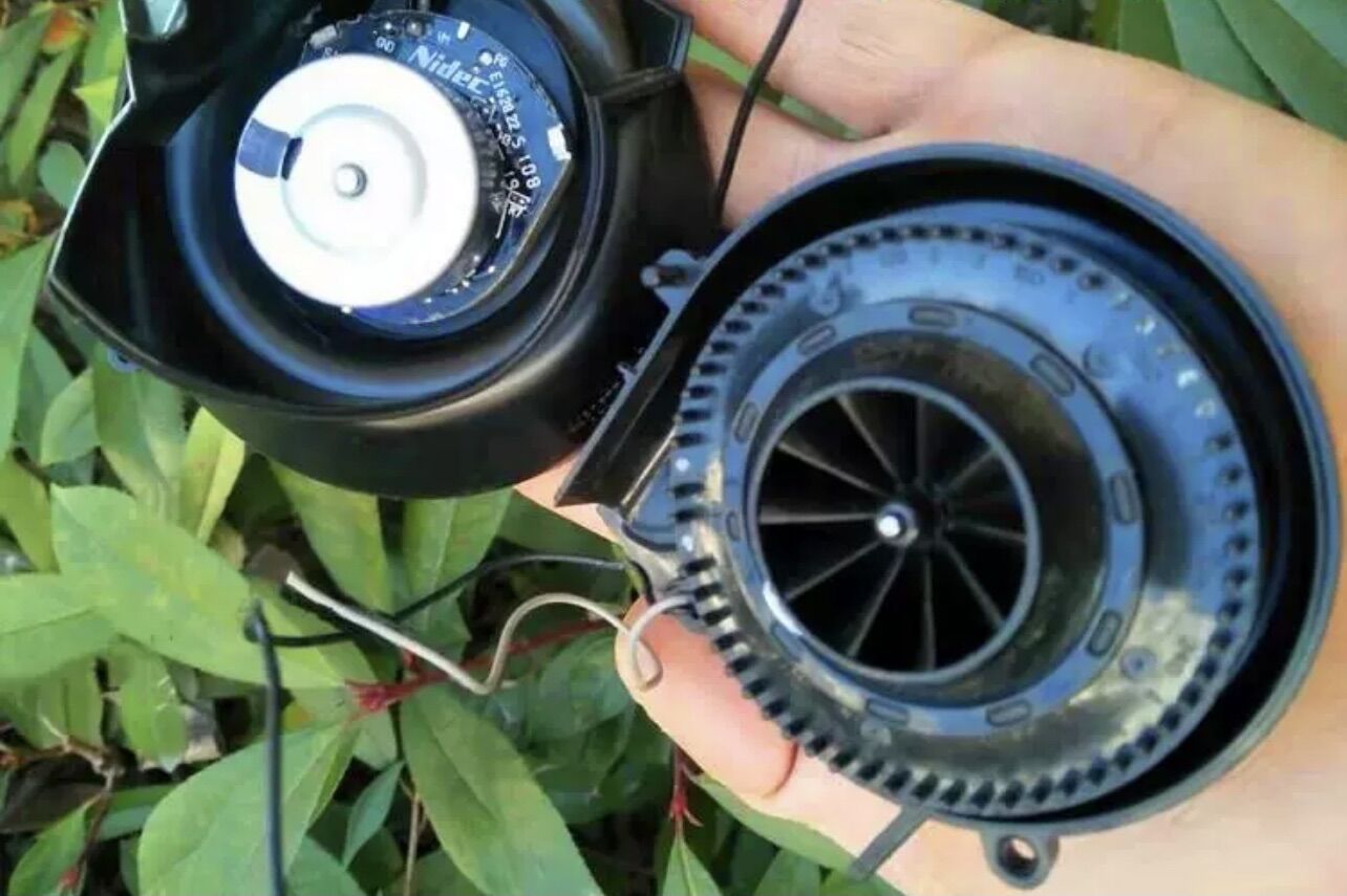 cụm động cơ gồm khung ,quạt,động cơ dùng cho irobot roomba 980(hàng tháo máy )