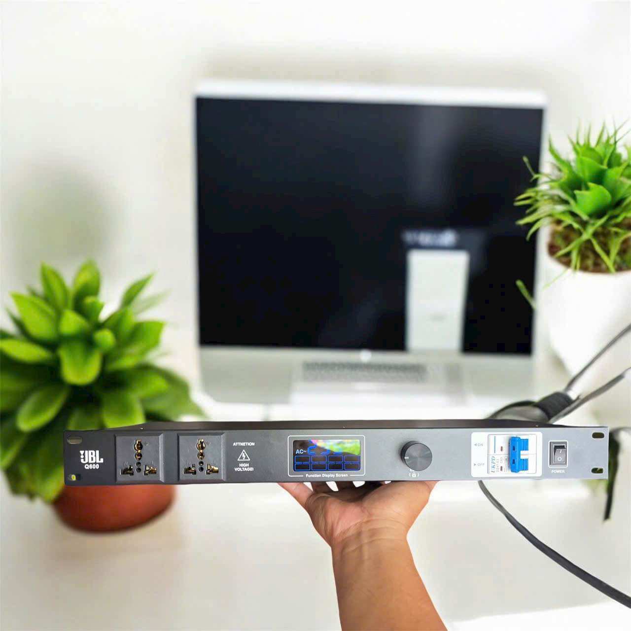 quản lý nguồn jbl Q800